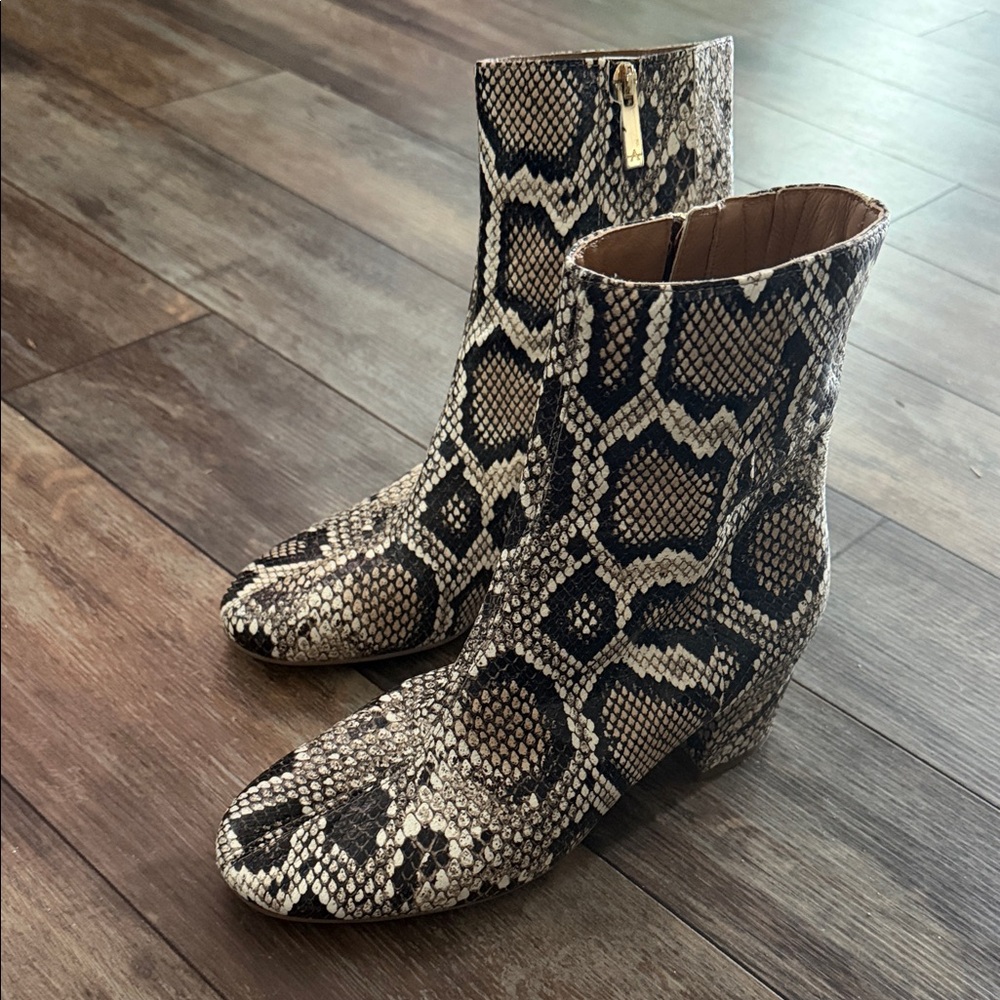 Aquatalia Black and Cream Snakeskin Ankle Booties